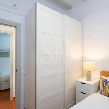 Chic Urban In Eixample *