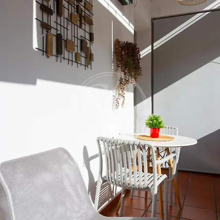 Bonito En L'eixample Apartment